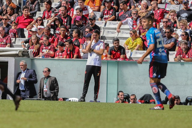 Barbieri cita início de jogo desastroso para explicar derrota na Arena