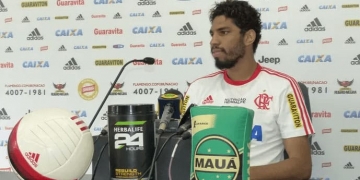 Wallace vê fim de ano do Flamengo melancólico