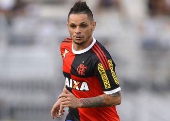 Socorram a lateral direita do Flamengo