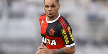 Socorram a lateral direita do Flamengo