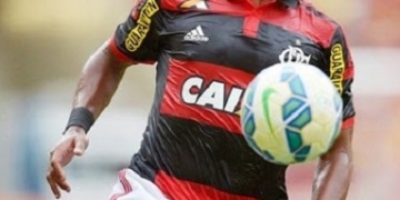 Barca do Flamengo sem freio