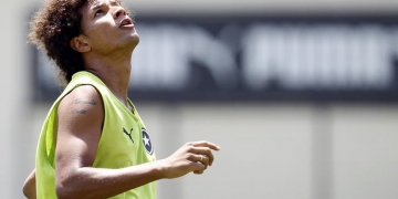 Willian Arão devolve dinheiro, e clima com o Botafogo azeda de vez