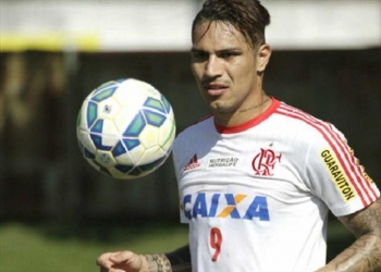 Com edema no tornozelo, Guerrero segue fazendo tratamento em dois períodos