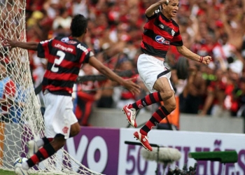 Herói do hexa: as histórias do agora quarentão Ronaldo Angelim