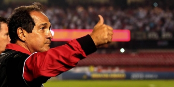 Muricy diz que recusou propostas melhores que o Fla: "Quero desafios"