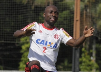 Rumo à Turquia, Armero se despede: "Saio triste por não ter ajudado o Fla"
