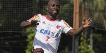 Rumo à Turquia, Armero se despede: "Saio triste por não ter ajudado o Fla"