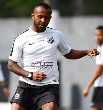 Chiquinho admite acerto próximo com o Flamengo