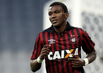 Dado como certo no Cruzeiro, Douglas Coutinho pode parar no Flamengo
