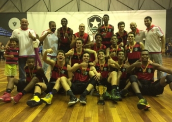 Flamengo bate o Botafogo duas vezes e é campeão invicto do Estadual de Basquete sub-17