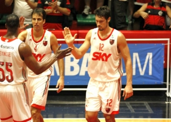 Foco no topo e pé no chão: Flamengo recebe o Caxias do Sul pelo NBB