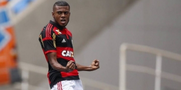 Marcelo Cirino permanece para o próximo ano