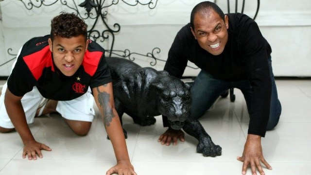 Flamengo não aproveitará filho de Donizete nos profissionais após fim de contrato