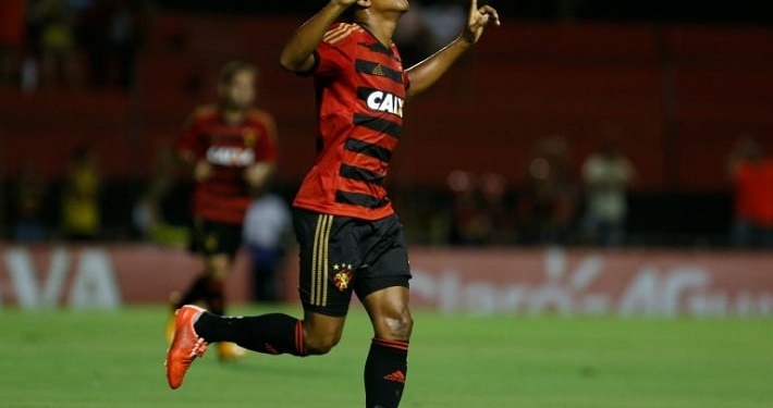 Flamengo se interessa por Rithely, volante do Sport