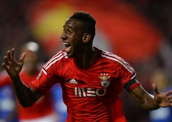 Benfica quer emprestar Talisca e Fla teria interesse na contratação do meia-atacante