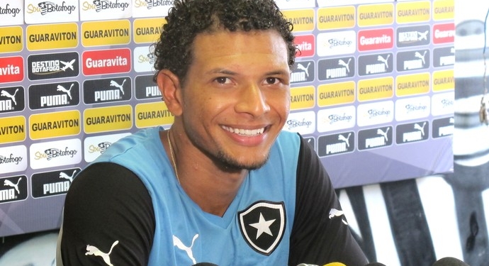 Botafogo fica sem os R$ 400 mil devolvidos por Willian Arão