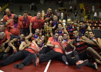 Após título Estadual, Flamengo recebe Macaé para manter 100% no NBB