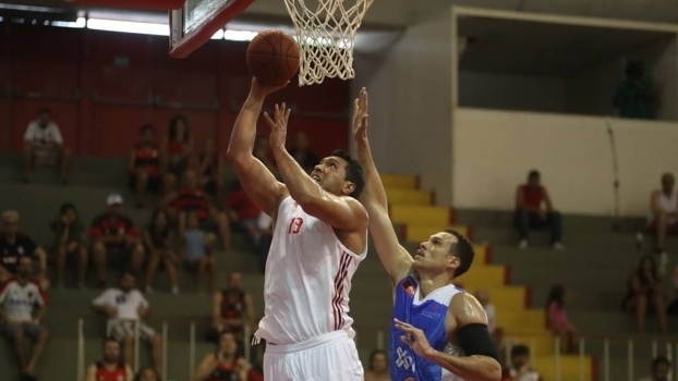 Flamengo derrota o Macaé e mantém 100% de aproveitamento no NBB