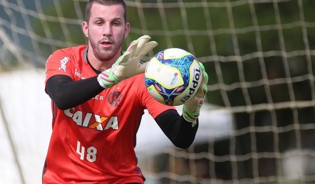 Após deixar o Fla, Paulo Victor entra com ação e tem audiência dia 27 de setembro