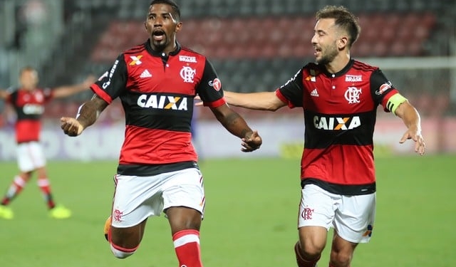 Rodinei destaca ambiente do Flamengo, apesar de concorrência: "Não tem vaidade"
