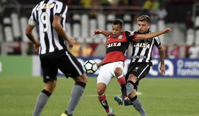 Lédio critica decisão de Rueda de escalar Fla com time misto contra o Botafogo