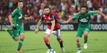 Roger Flores diz que empate foi bom para o Flamengo