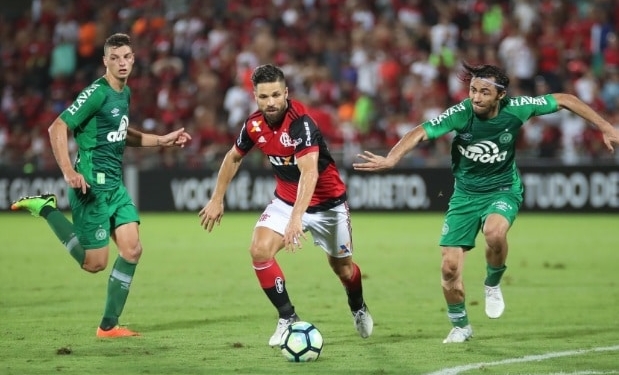 Roger Flores diz que empate foi bom para o Flamengo
