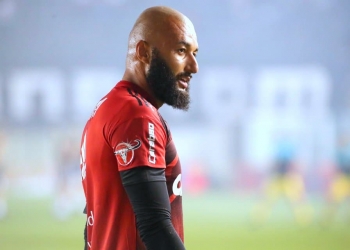 Mesmo execrado, Alex deverá ser titular do Fla na final da Copa do Brasil