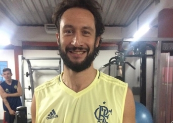 Flamengo anuncia contratação de ala-pivô para a próxima temporada
