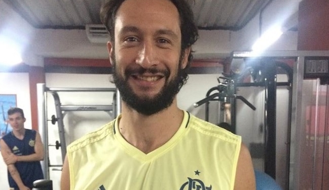 Flamengo anuncia contratação de ala-pivô para a próxima temporada