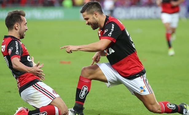 Everton Ribeiro e Diego não podem jogar juntos? Só até a final da Copa BR