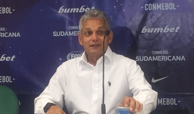 Rueda diz que Fla não precisa jogar bonito: ''Tem que guerrear''