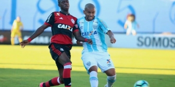 Fla e Avaí simbolizam relação posse x contra-ataque na Série A