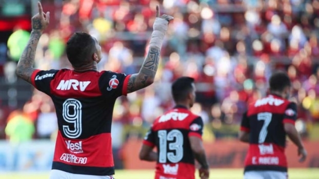 Rueda elogia intensidade do Flamengo, e Guerrero comemora volta da confiança