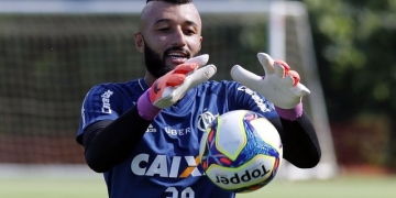 Jogadores do Flamengo se unem por força ao goleiro Muralha