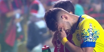 Com estiramento, Vizeu está fora do primeiro jogo da final; Arão torce tornozelo