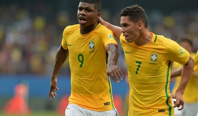 Paulinho e Lincoln voam no início do Mundial e contagiam a seleção brasileira