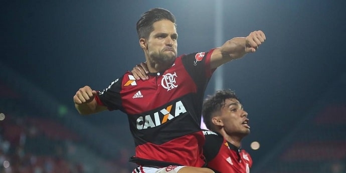 Diego mostra alívio após goleada do Flamengo, na Ilha: ‘Ufa’