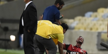 Réver tem lesão no ligamento do joelho direito e desfalca o Fla por um mês