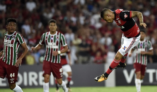 Improviso vira ferramenta de Rueda sem gringos