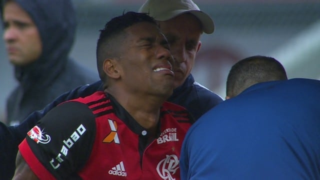 Berrío rompe tendão patelar e fica fora no mínimo oito meses
