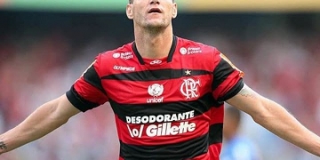 Thiago Neves perde em primeira instância ação contra o Fla por direito de arena