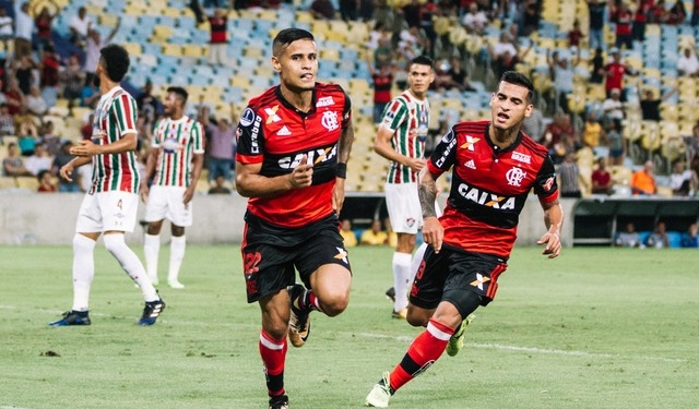 Everton "coração e coragem" encanta Rueda e atormenta o Flu