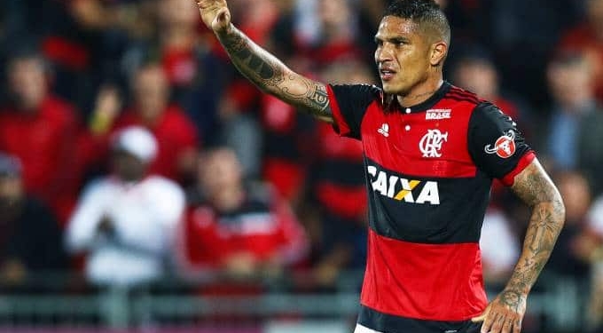 Guerrero fica fora contra o São Paulo e segue tratamento no Flamengo