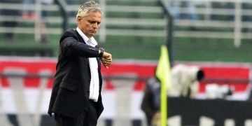 Rueda explica escalação do Fla e lamenta chances perdidas no segundo tempo