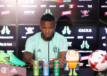 Vaz encara jogo contra o Bahia como decisão no Brasileiro