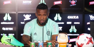 Vaz encara jogo contra o Bahia como decisão no Brasileiro