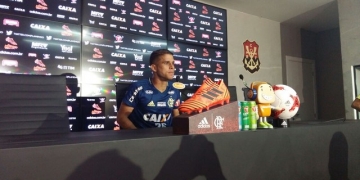 Cuéllar aponta dívida com a torcida e diz que jogadores se sentem frustrados
