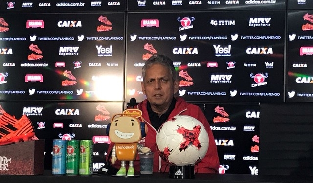 Rueda pede cautela com volta de Guerrero e garante foco no Fla: ''Ele quer jogar''