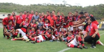 É campeão!! Sub-16 vence Botafogo fora de casa e conquista Torneio Guilherme Embry